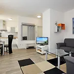 Apartmán Residenz Unter Den Linden 10 *